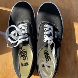 Vans Women size 8 (wide) Black
